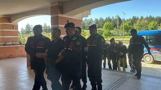 Kan donduran cinayetin iki sanığı ağırlaştırılmış müebbet hapis cezasına çarptırıldı