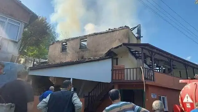 Karabük'te camide çıkan yangın söndürüldü