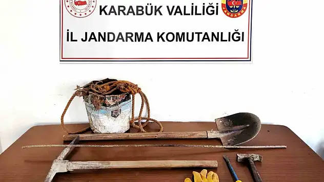 İzinsiz kazı yapan 2 kişi suçüstü yakalandı