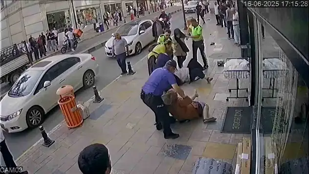 Karabük'te kadınların saç saça kavgasını polis bile güçlükle ayırdı