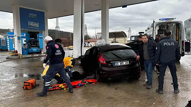 Karabük'te LPG istasyonuna çarpan otomobildeki 5 kişi yaralandı