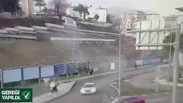 Karabük'te polisin  ekiplerinin dur ihtarına uymayarak kaçan ve trafiği tehlikeye düşüren motosiklet sürücüsüne 69 bin 200 TL idari para cezası uygulandı.