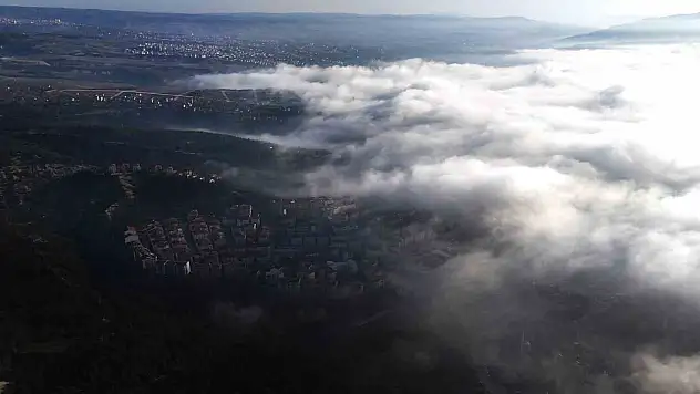 Karabük'te şehir merkezini kaplayan sis dronla görüntülendi
