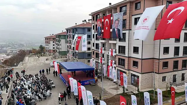 Karabük'te TOKİ konutları hak sahiplerine teslim edilmeye başlandı