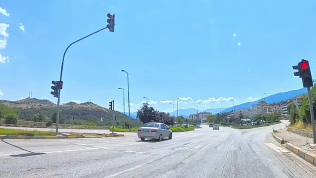 Trafik ihlalleri kameralara yansıdı