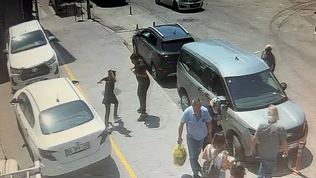 Karabük'te uçan tekmeli ve bıçaklı kavga: 2 yaralı