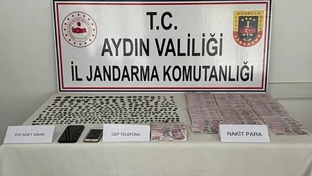 Karacasu'da durdurulan araçta tarihi eser ele geçirildi