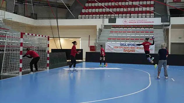 Kastamonu Belediyespor, Konyaaltı Belediyespor'u konuk edecek