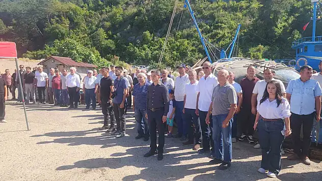 Kastamonu'da balıkçılar gece başlayacak balık sezonu için 'Vira bismillah' dedi