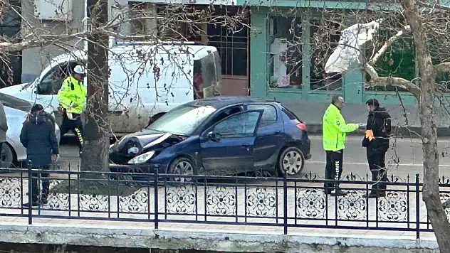 Kastamonu'da buzlanma kazaları beraberinde getirdi: 3 yaralı
