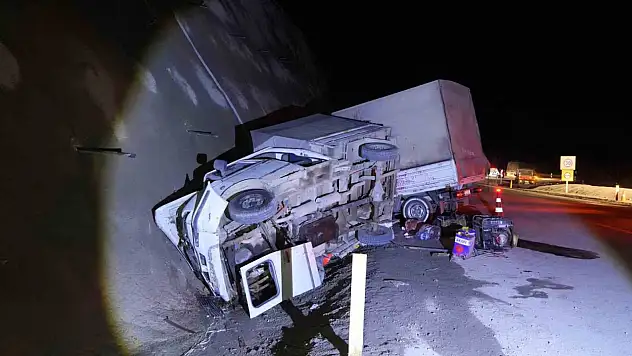 Kastamonu'da iki kamyonet çarpıştı: 9 yaralı