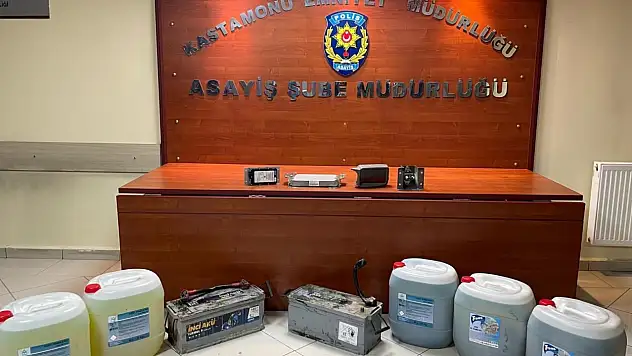 Kastamonu'da iş makinesinden hırsızlık yapan 2 şüpheli yakalandı