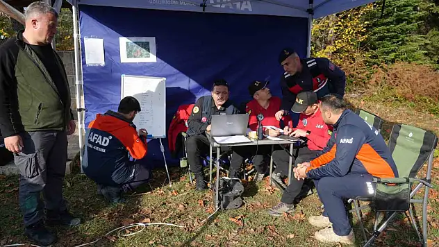 Kastamonu'da kayıp anne ile oğlunu arama çalışmalarına devam ediliyor