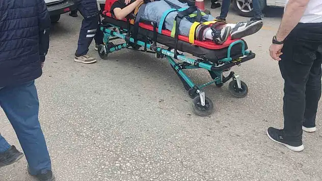 Kastamonu'da motosiklet otomobile çarptı: 1 yaralı