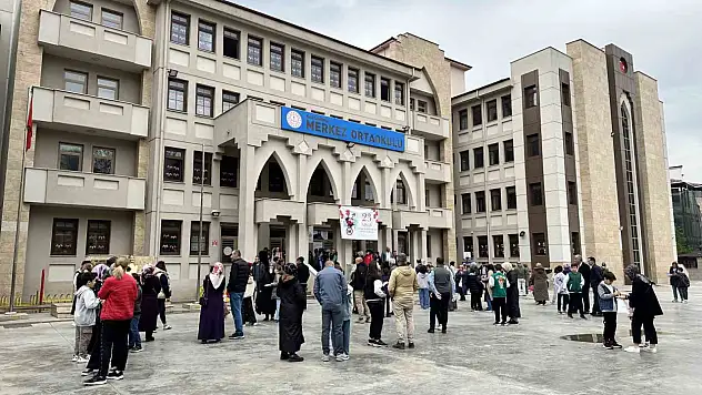 Kastamonu'da öğrencilerin bursluluk sınavı heyecanı