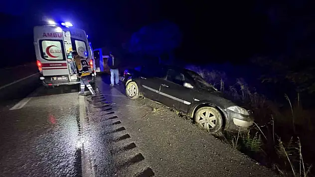 Kastamonu'da otomobil orta refüje çarptı: 1 yaralı