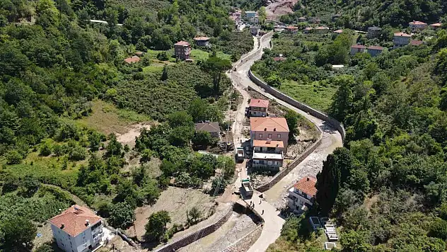 Kastamonu'da selden etkilenen köylerde yaralar sarılıyor