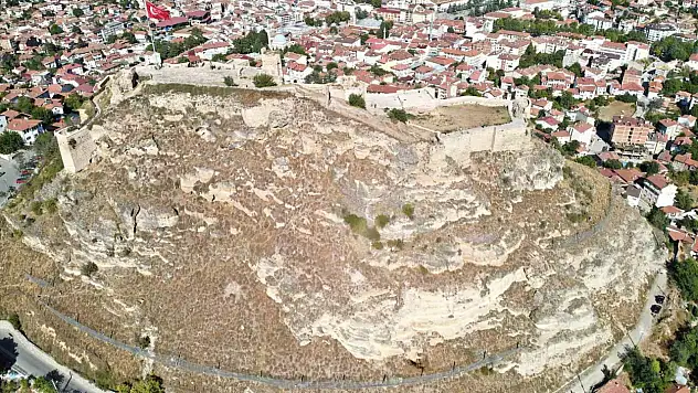 Kastamonu Kalesi, çelik ağlarla örülerek depreme karşı güçlendirildi