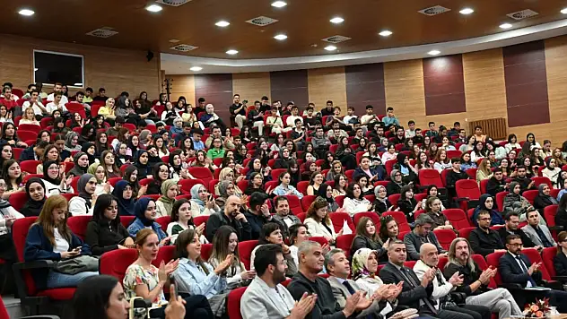 Kastamonu Üniversitesi'nde oryantasyon programı devam ediyor