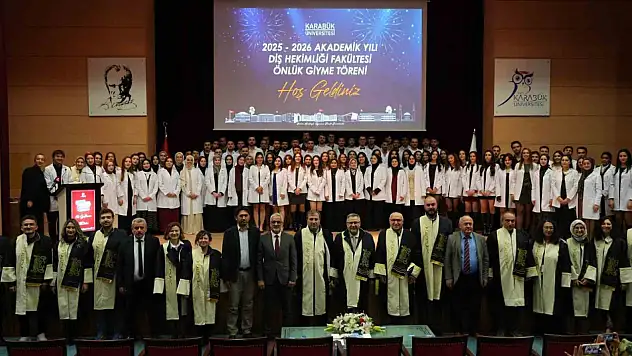 KBÜ'de diş hekimliği öğrencileri beyaz önlüklerini giydi