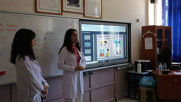 Öğrencilere Temel Sağlık Eğitimi verildi