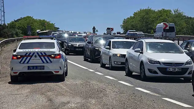 Kemikli Rampaları'nda tatil dönüşü yoğunluğu başladı
