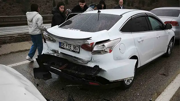 Kırıkkale'de zincirleme kaza: 3 yaralı