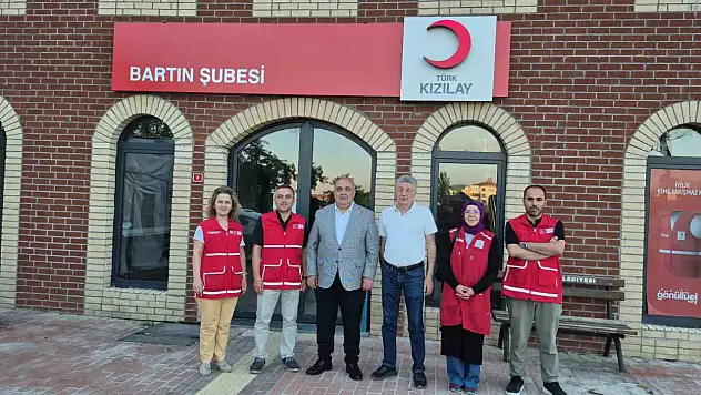 Kızılay'a 158. kuruluş yıldönümü kutlaması