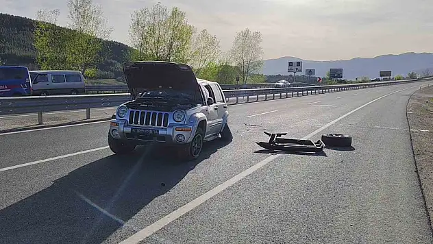 Kontrolden çıkan cip takla attı: 1'i ağır 2 yaralı