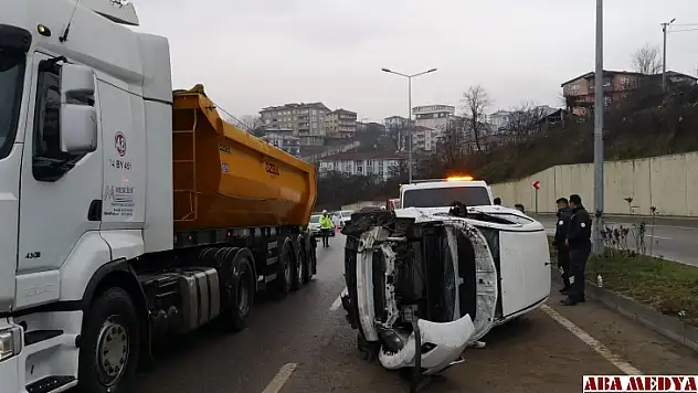 Kontrolden çıkıp karşı şeride devrildi