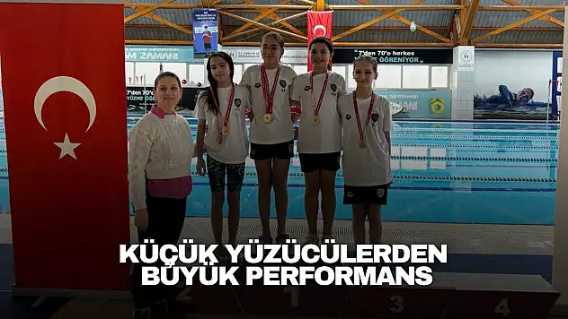 Küçük Yüzücülerden Büyük Performans