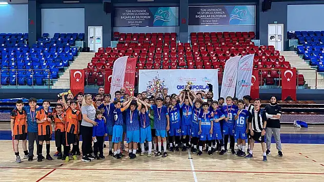 Küçükler futsal şampiyonları belli oldu