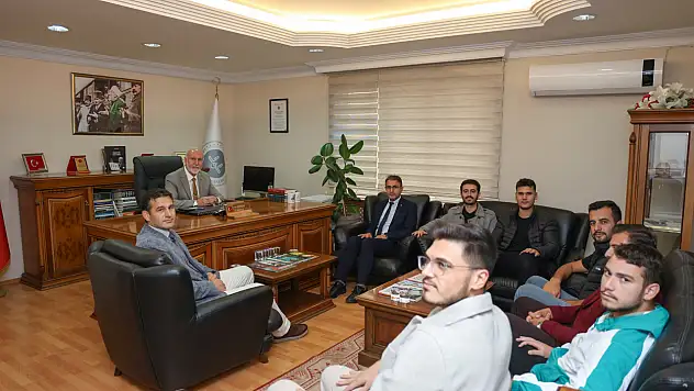 KYK Öğrencileri, İl Müftüsü Keskin'i Ziyaret Etti