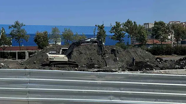 Lavuar Alanında çalışmalar sürüyor