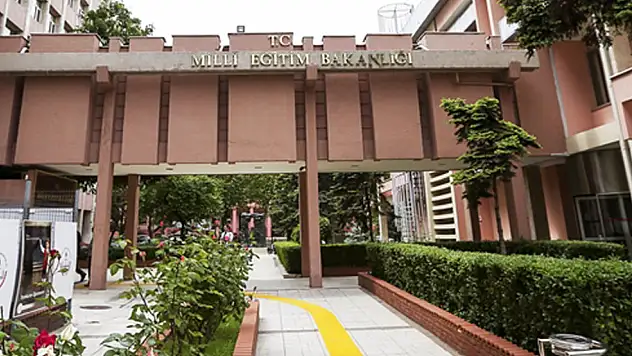 MEB, izinsiz faaliyet gösteren özel öğretim kurumlarına karşı velileri uyardı