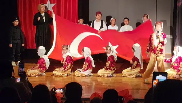 Mehmet Akif Ersoy'un Mirası Sahnede Yaşatıldı