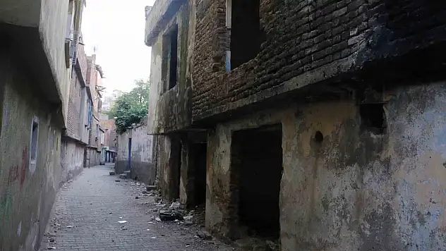 Metruk yapılar madde bağımlılarının yuvası oldu