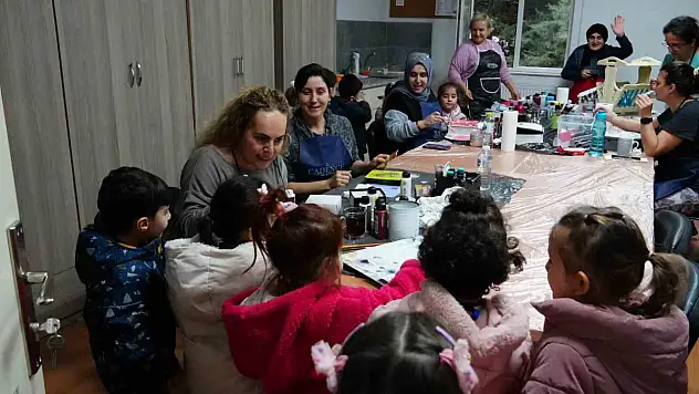 Minik öğrenciler sanatı yerinde öğrendi