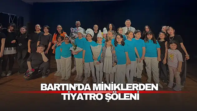 Miniklerden Tiyatro Şöleni