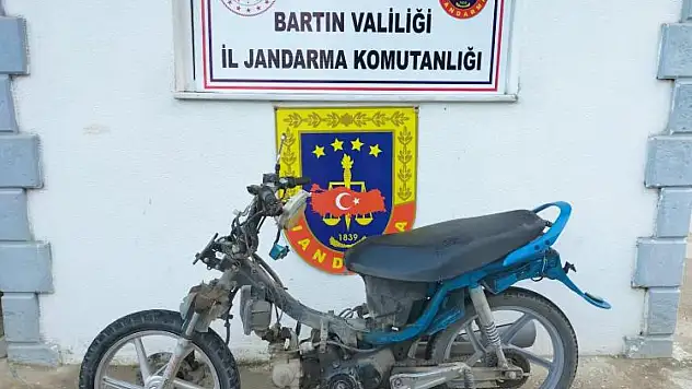 Motosiklet hırsızını Jandarma yakaladı