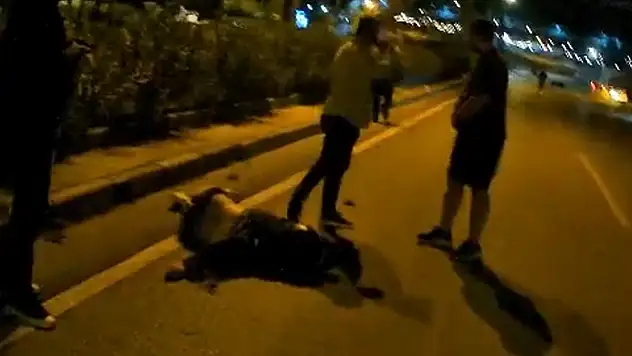 Motosiklet sürücüsünün kaza anı kamerada
