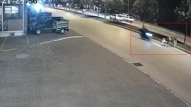 Motosikletle büyükbaş hayvana çarptı
