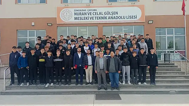 Mühendis ve teknikerler kariyerlerini öğrencilerle paylaştı