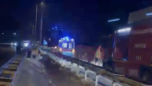 Otomobil bariyerlere çarparak devrildi: 1 yaralı