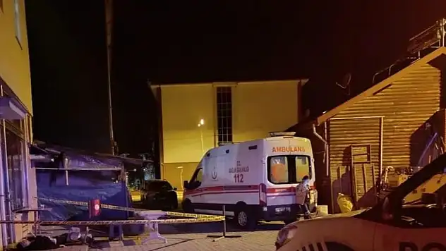 Oturduğu sandalyeden düşerek hayatını kaybetti