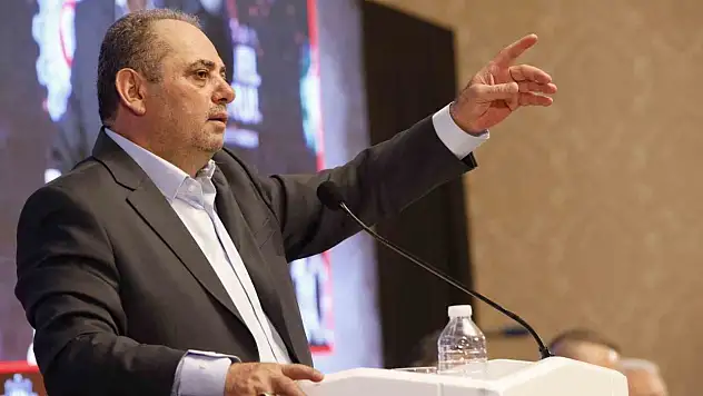 Özçelik-İş'ten 750'den fazla öğrenciye burs desteği