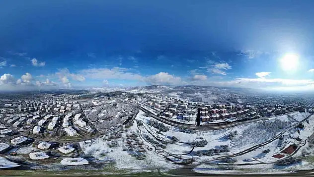 Özlenen kar kentte kartpostallık görüntüler oluşturdu
