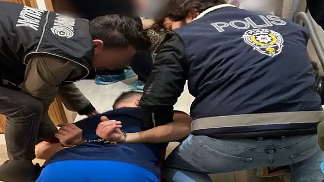 Polisten 'kökünü kurutma' operasyonu, 42 şüpheli yakalandı