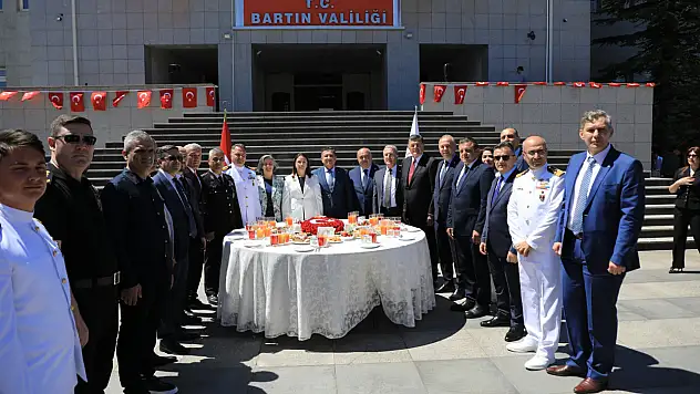 Protokol bayramlaştı
