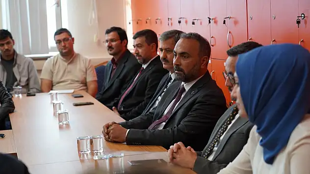 Rektör Akkaya'dan Meslek Yüksekokulu'na ziyaret